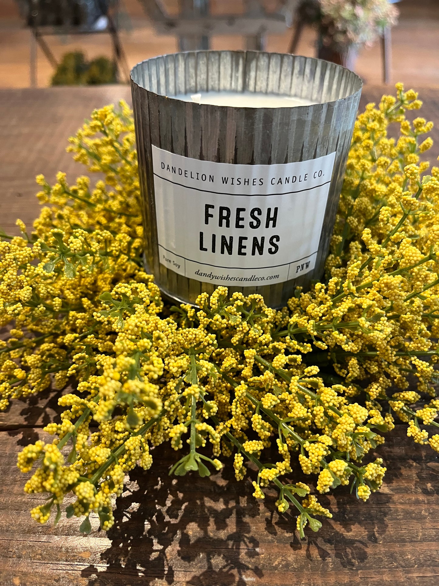 Fresh Linens 12 oz. Galvanized Tin Candle