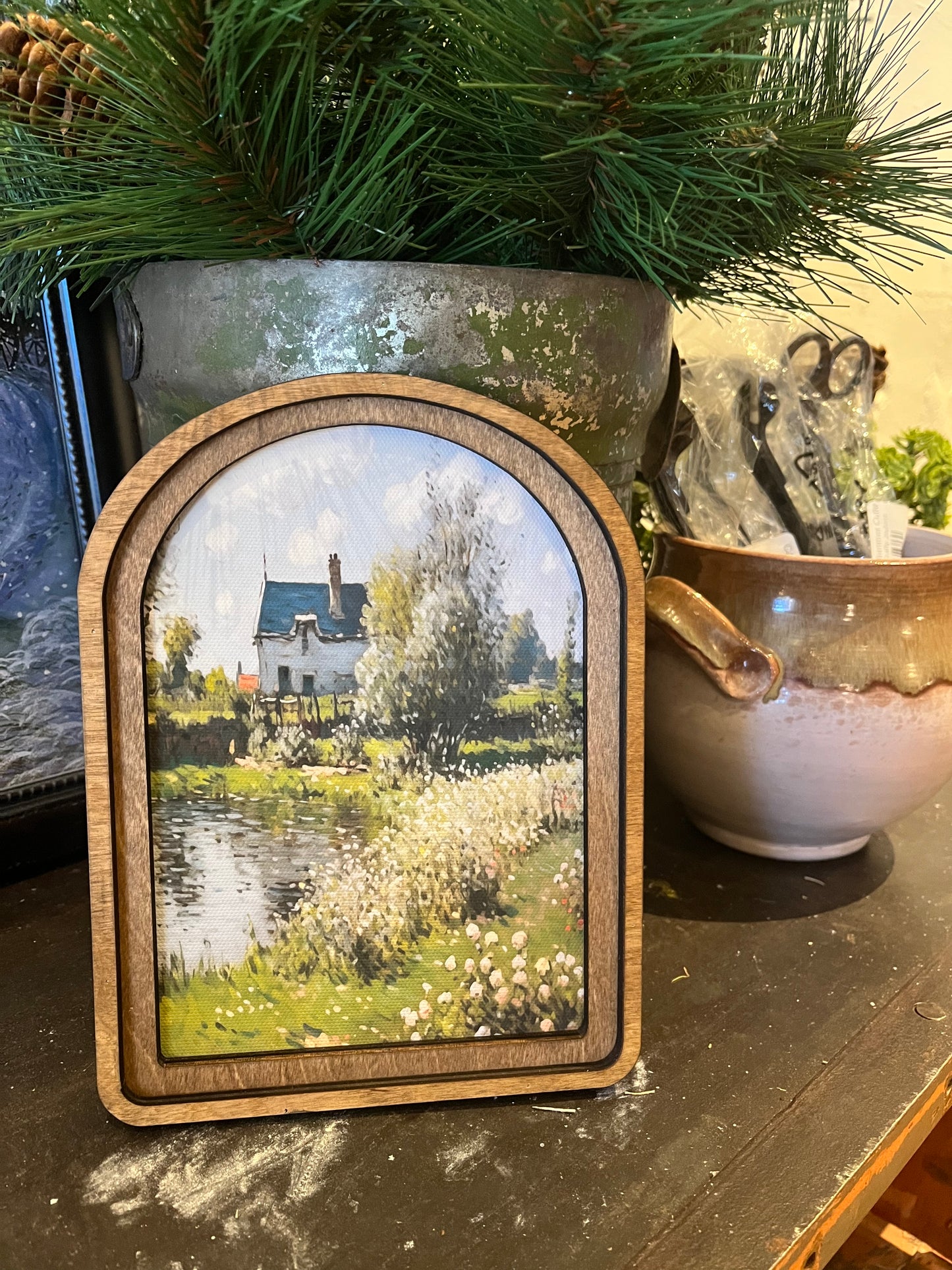 Framed Spring Cottage Arch Top