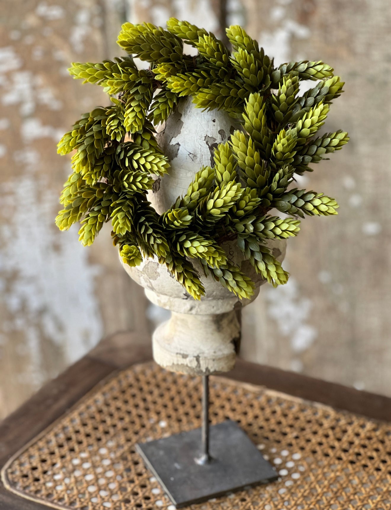 Lg.Green Hops Candle Ring
