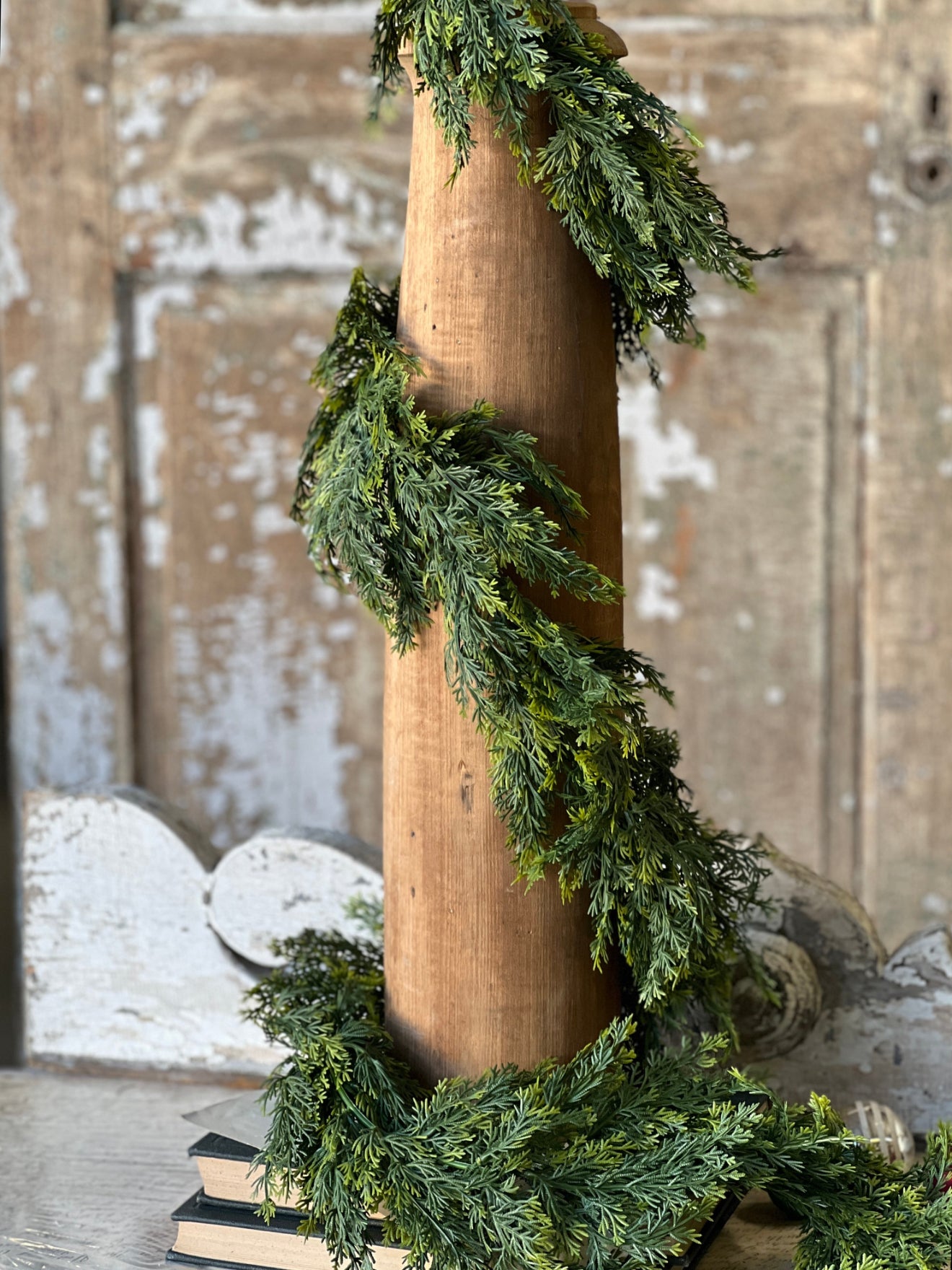 Clifford Hills Cedar Garland