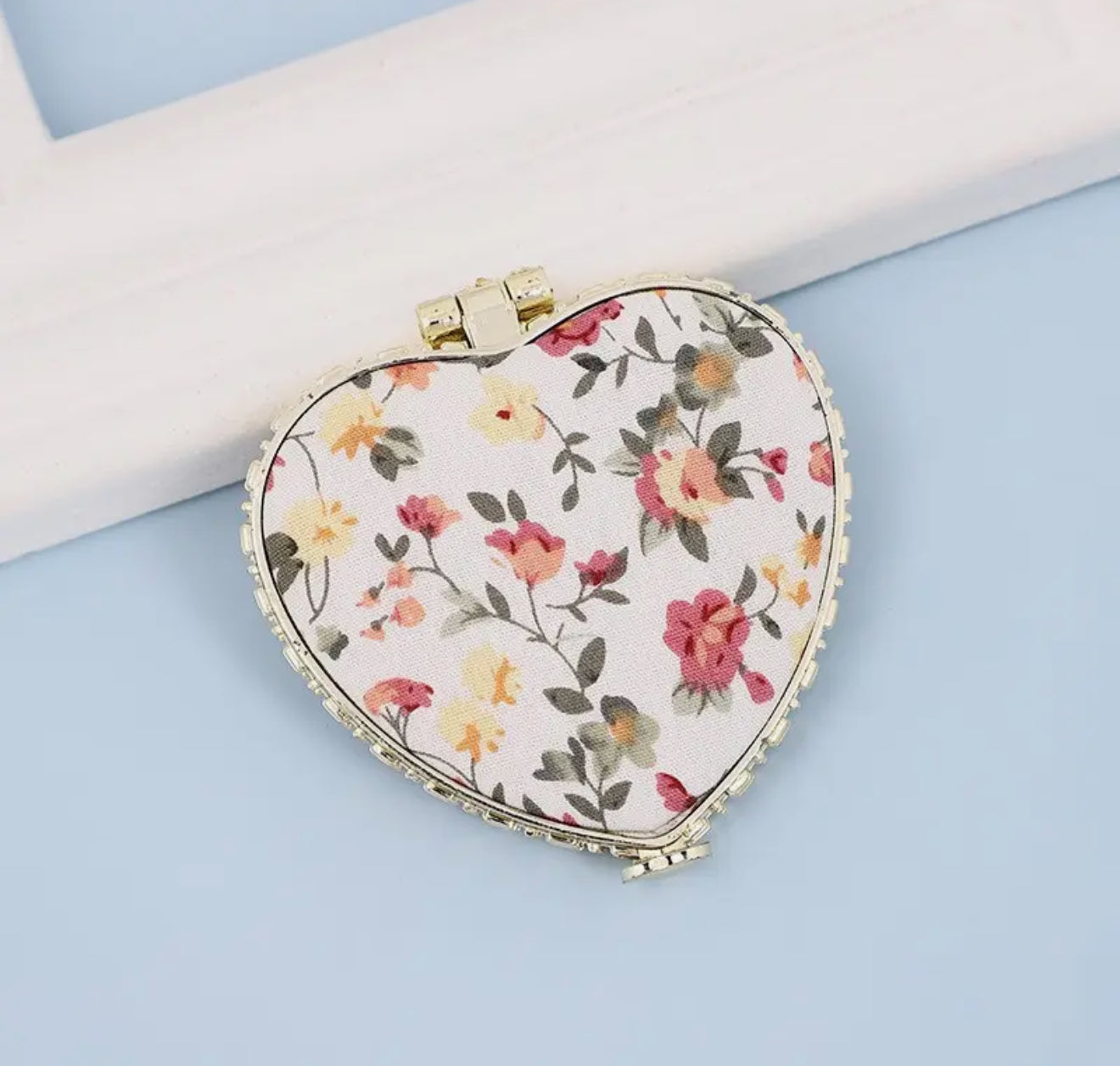 White Floral Compact Mirror